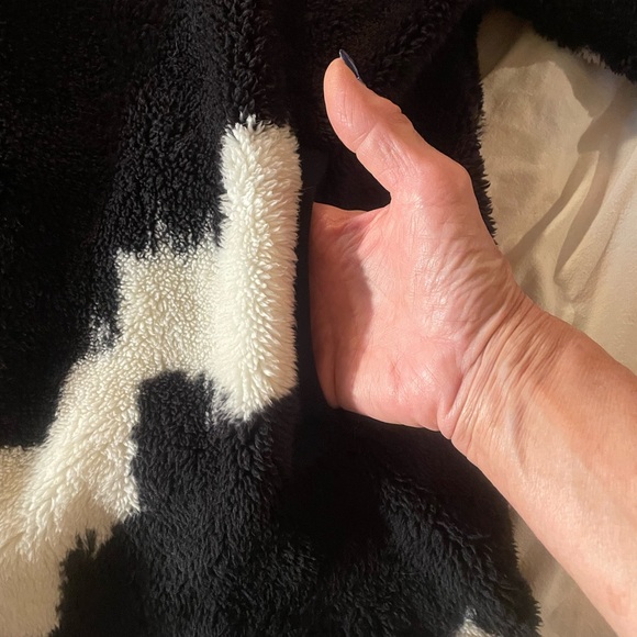 Fleece/ Sherpa style 1/4 zip pullover - Picture 4 of 4